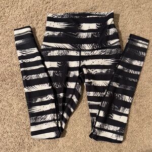 Lululemon Athletica Black and White Patterned Leggings